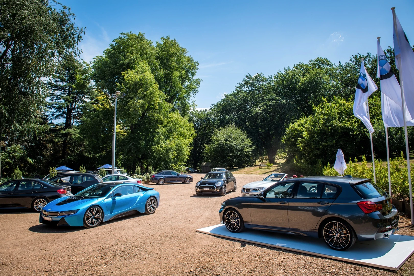 A bridge between the high-octane past and the high-amperage future: the BMW i8