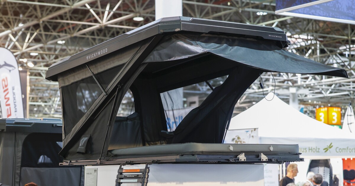5-second hybrid rooftop tent peels back into breathtaking balcony 5-second hybrid rooftop tent peels back into breathtaking balcony