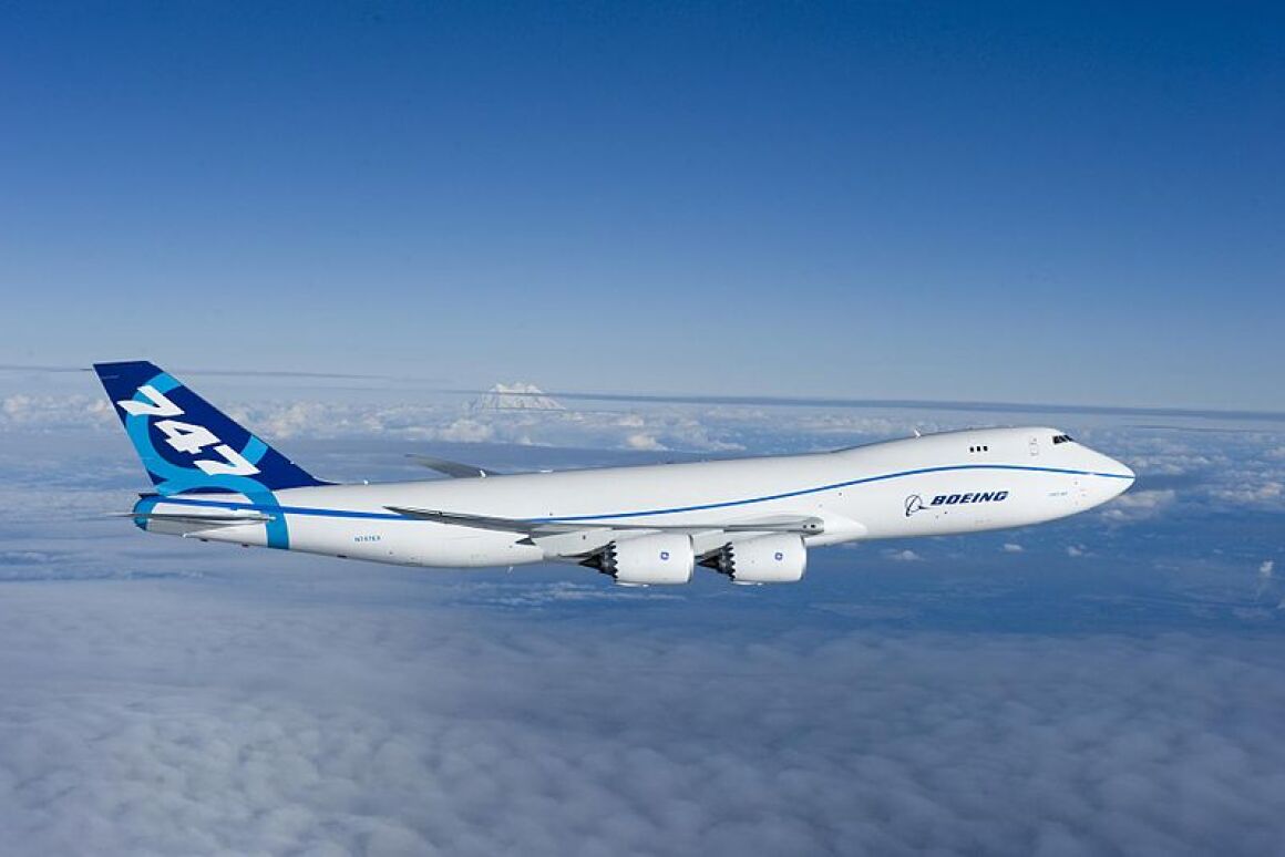 Boeing 747 8 Freighter To Make First Biofuel Powered