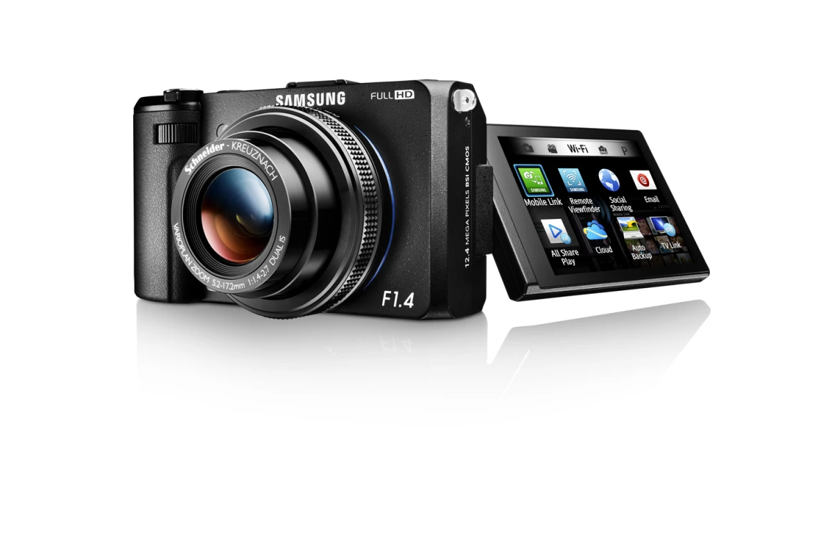 Samsung is retiring its EX1/TL500 compact camera and replacing it with the EX2F, which has built-in Wi-Fi, improved sensor and a fast F1.4 wide-angle lens