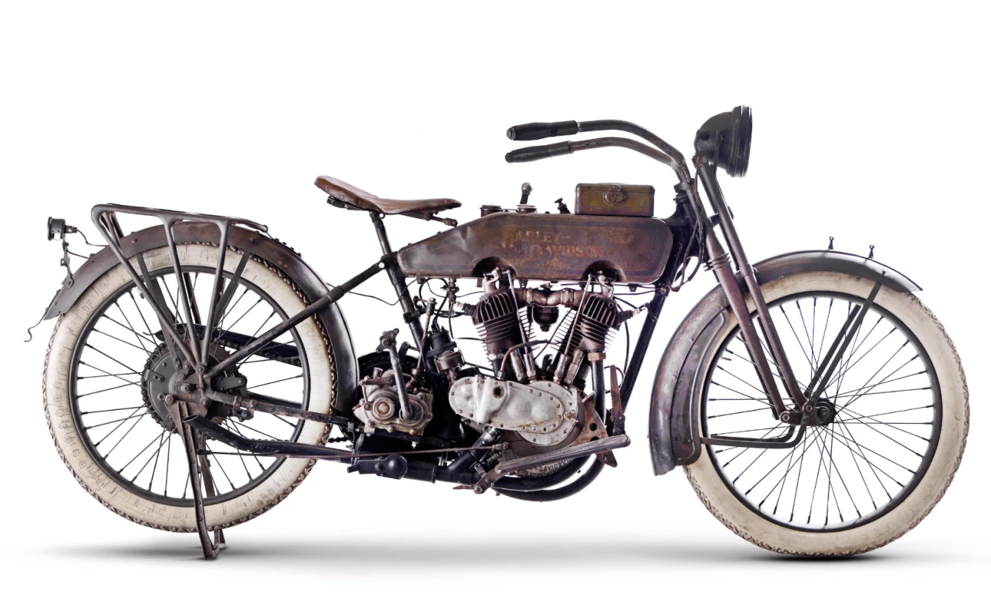 This 1920 Harley-Davidson 1,000cc Model 20J, Lot 1 at Bonhams Lonatti Collection Sale (17-Oct-15) is estimated to sell for between £18,000 and 24,000 ($28,000 and $37,000)