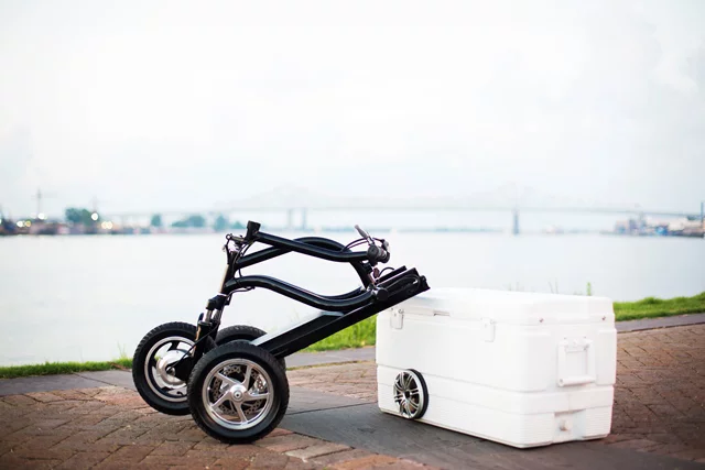 The Kreweser is foldable for easy storage and transport