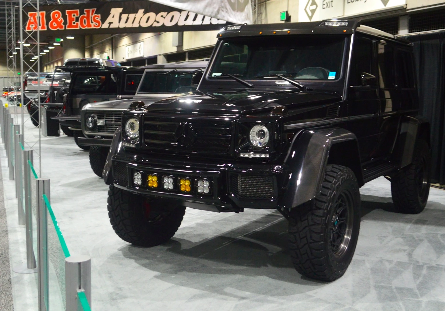 Trucks and 4x4s of the LA Auto Show "Garage"