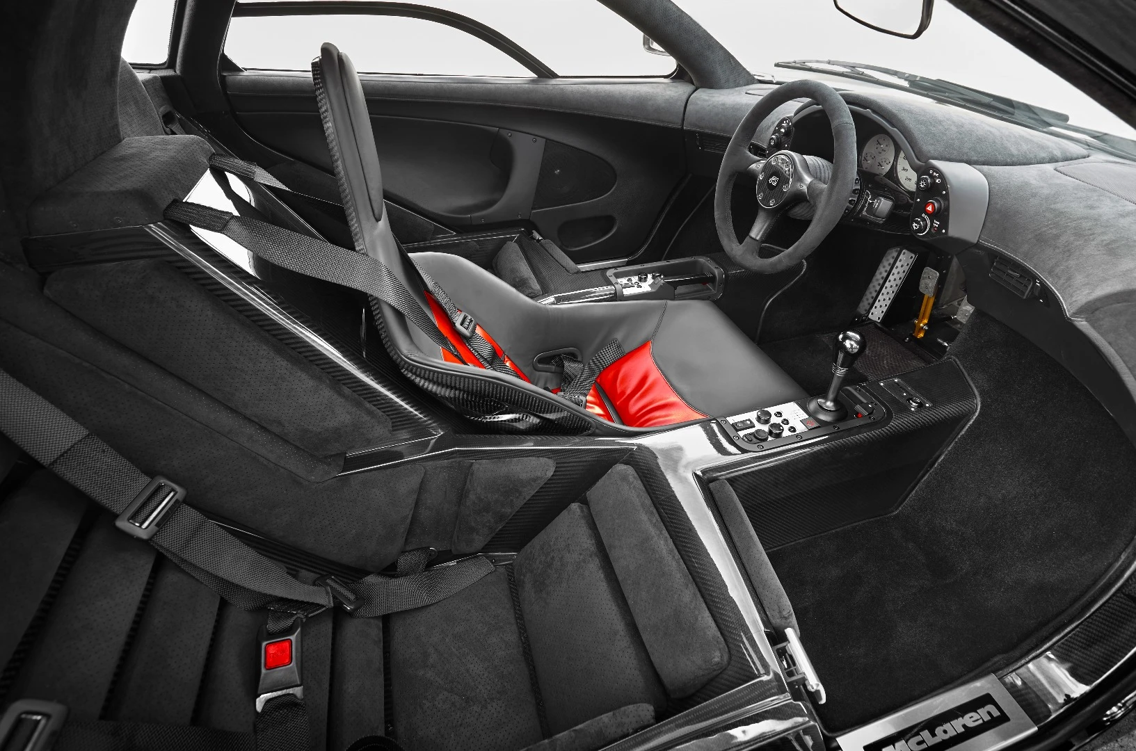 A leather driver's seat and Alcantara passenger seats
