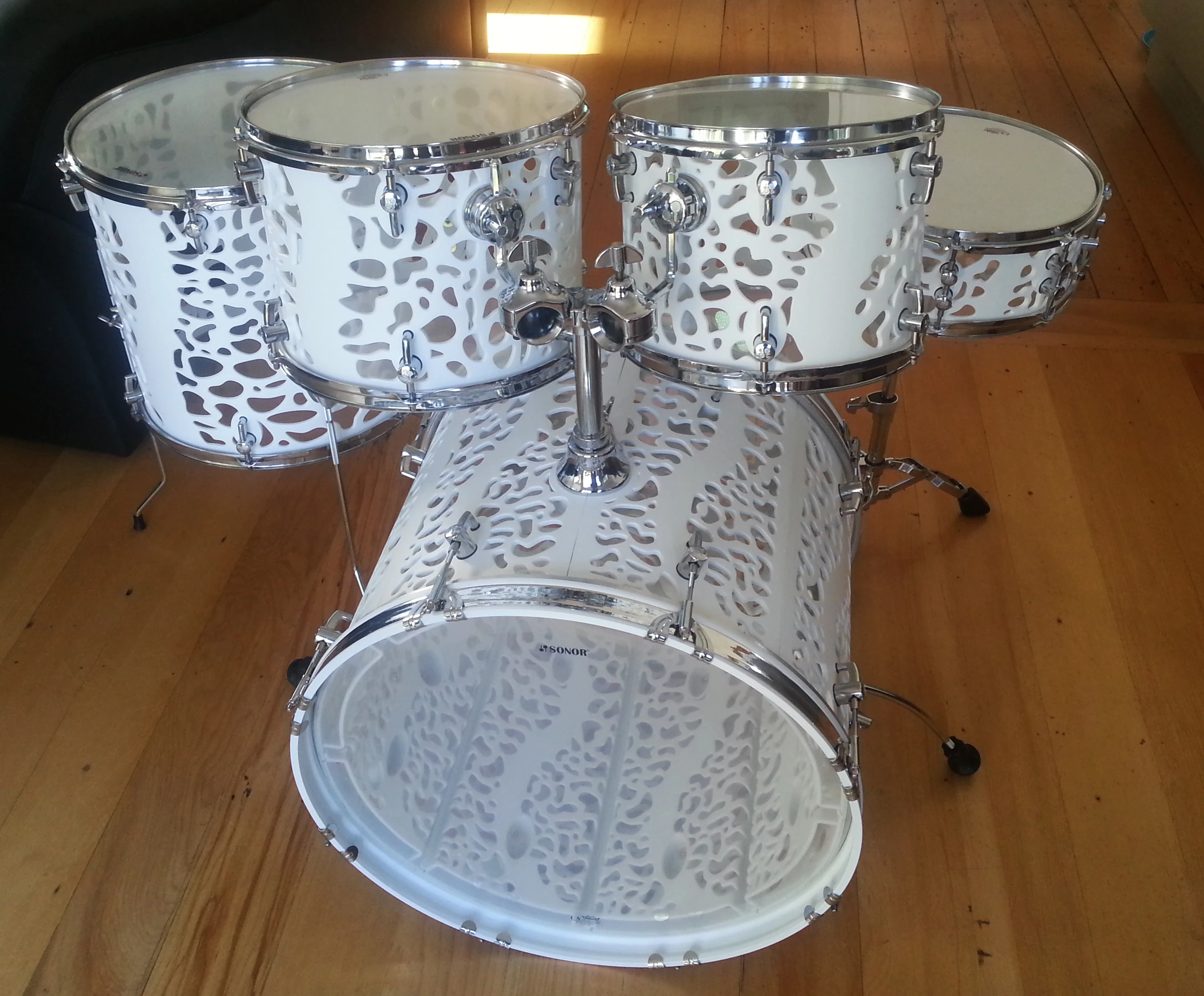The 5-piece Atom Drum Kit from ODD Guitars