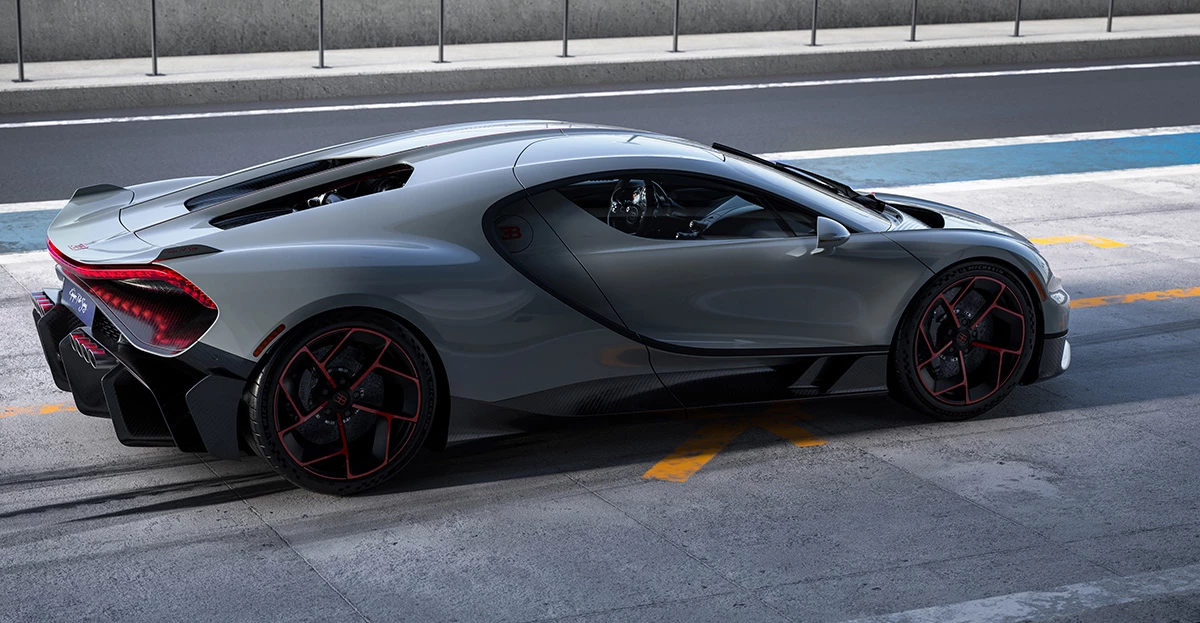 The new rear wing and diffuser help with aerodynamic efficiency, while the custom 'directional' wheels help increase airflow to cool the rear radiator.