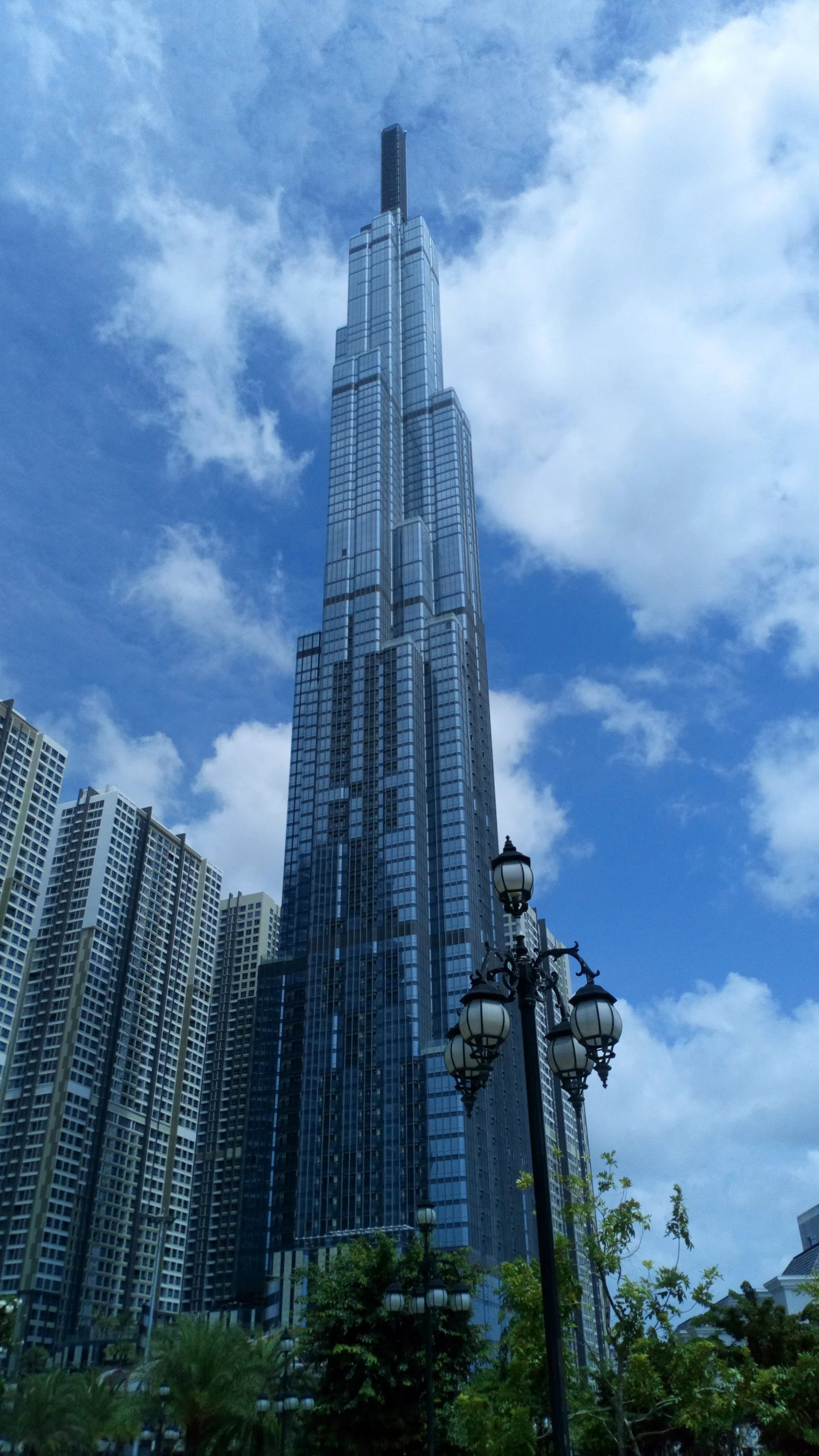 Vincom Landmark 81 placed seventh and is a massive 1,513 ft (461 m) supertall skyscraper in Ho Chi Minh City, Vietnam. It was designed by Atkins China and boasts Vietnam's tallest observation point