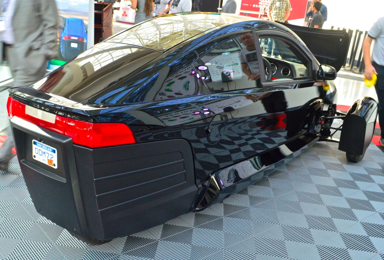 Elio Motors reveals its latest prototype, the E1C