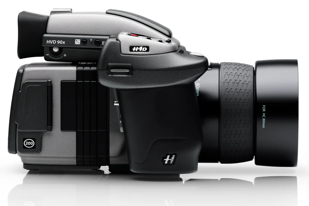 Hasselblad has announced that its latest multi-shot digital SLR is available for shipping - the H4D-200MS is capable of producing 200 megapixel photos from six slightly offset images