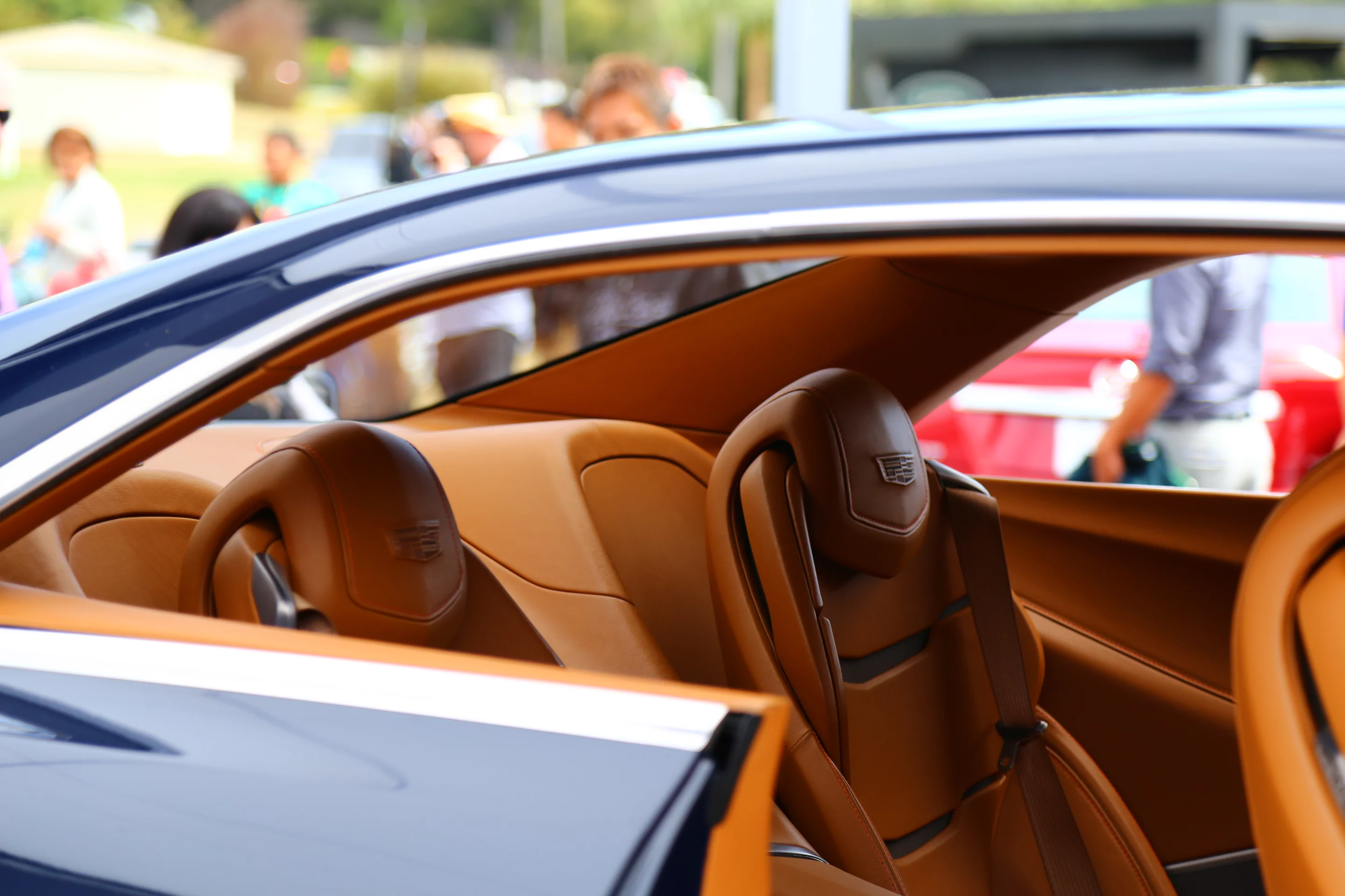 To assist ingress/egress for rear passengers, the Elmiraj's front seats move 10 inches forward while rear bucket seats slide up 4 inches in perfect synchronicity (Photo: Angus MacKenzie/Gizmag.com)