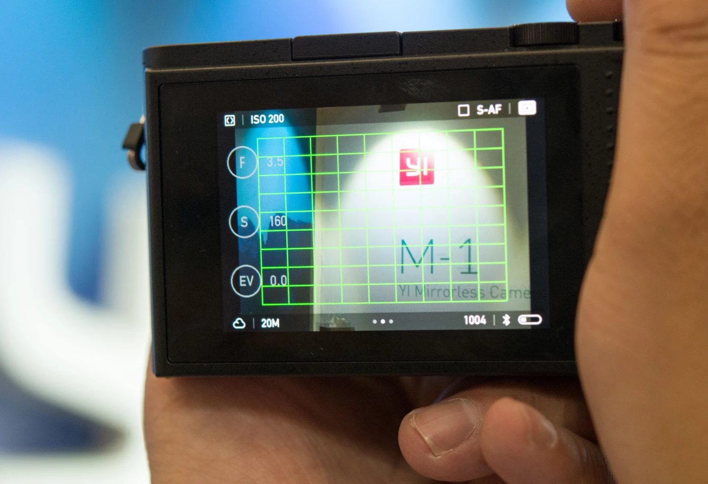 The YI Technology M1 mirrorless camera features an 81-point AF system