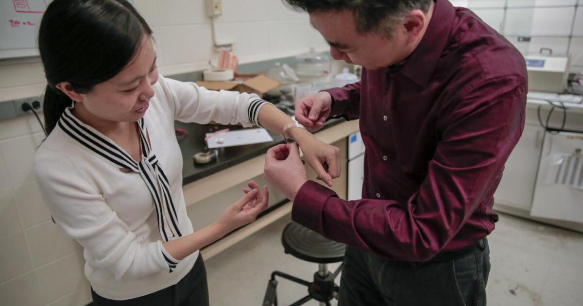 Motionpowered electric bandage speeds healing by zapping wounds