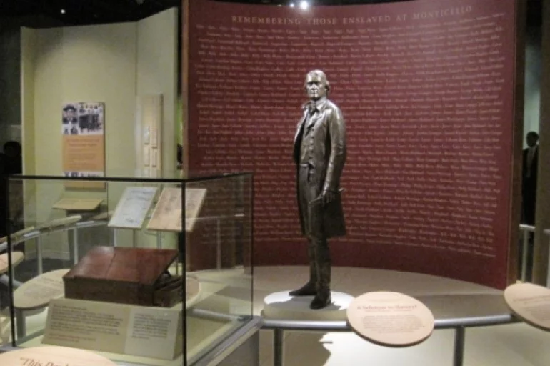 The completed Jefferson statue on display (Photo: RedEye on Demand/Smithsonian/StudioEIS)