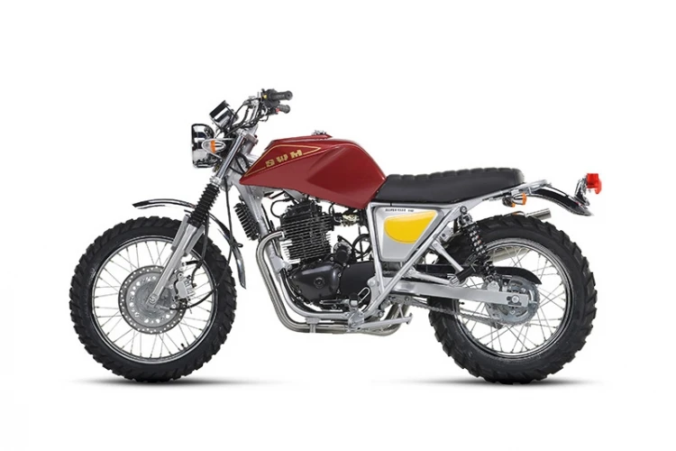 The new scrambler model is named after the 1976 Silver Vase 125 7V, a legendary SWM competition model that won at the International Six Days Enduro event that was held at the Isle of Man that year