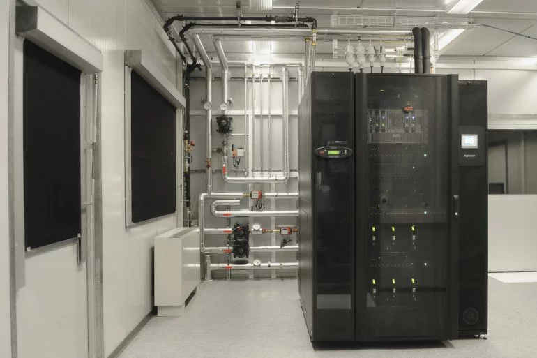 The supercomputer consists of special water-cooled IBM BladeCenter Servers, which were designed and manufactured by IBM scientists in Zurich and BÃ¶blingen, Germany