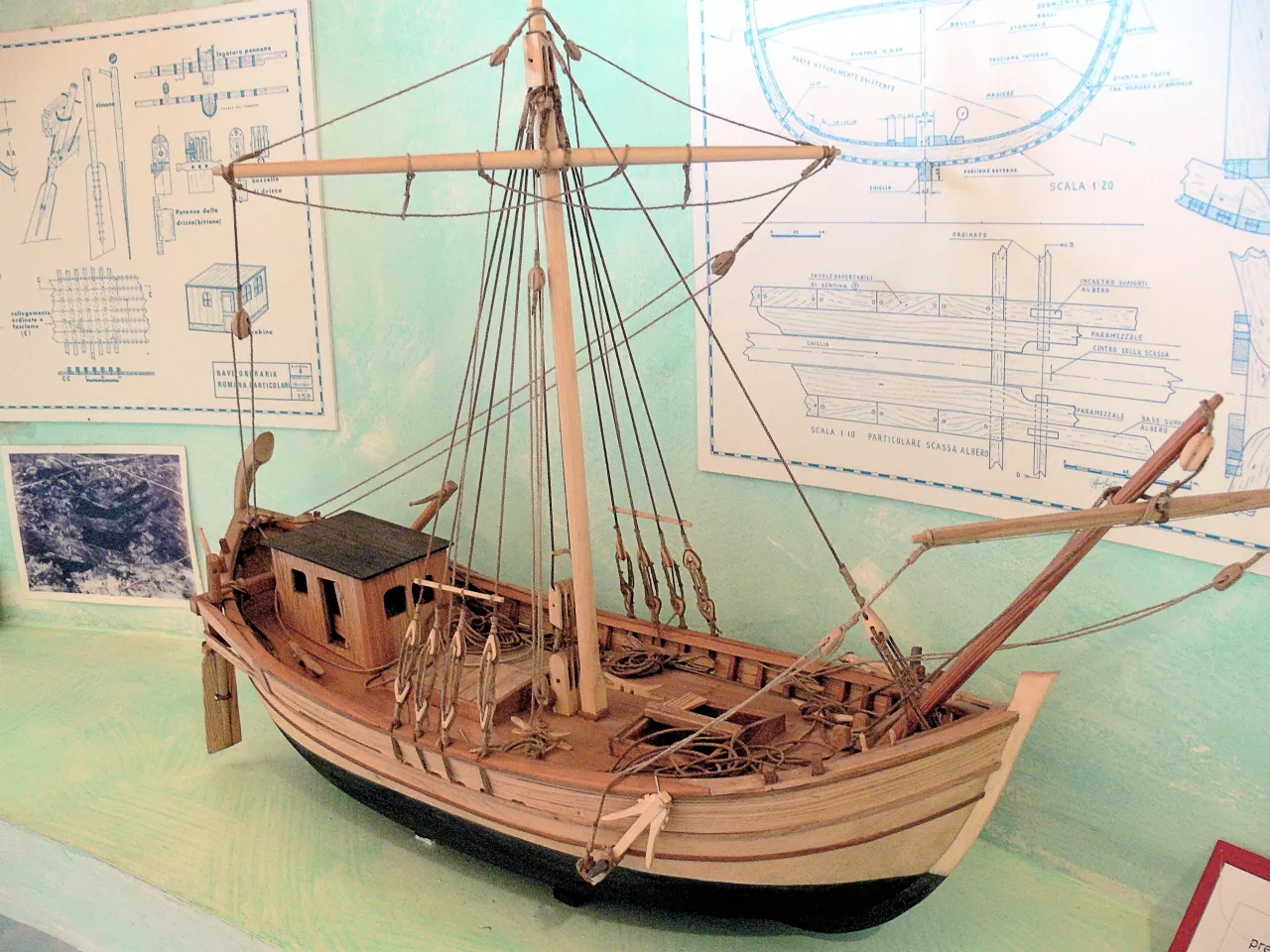 Model of a Roman merchant cargo ship (Photo: Wolfgang Sauber