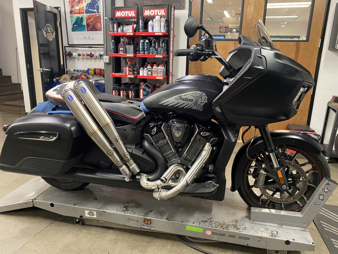 indian challenger exhaust