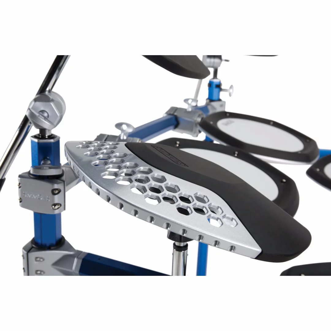 The SD2000 includes a 13-inch dual zone hi-hat that's activated and controlled using a wireless foot stomp