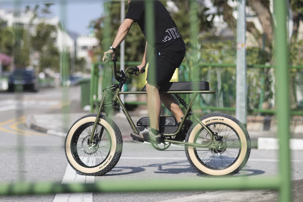 The Buzzraw X250 has a battery range of 28 miles