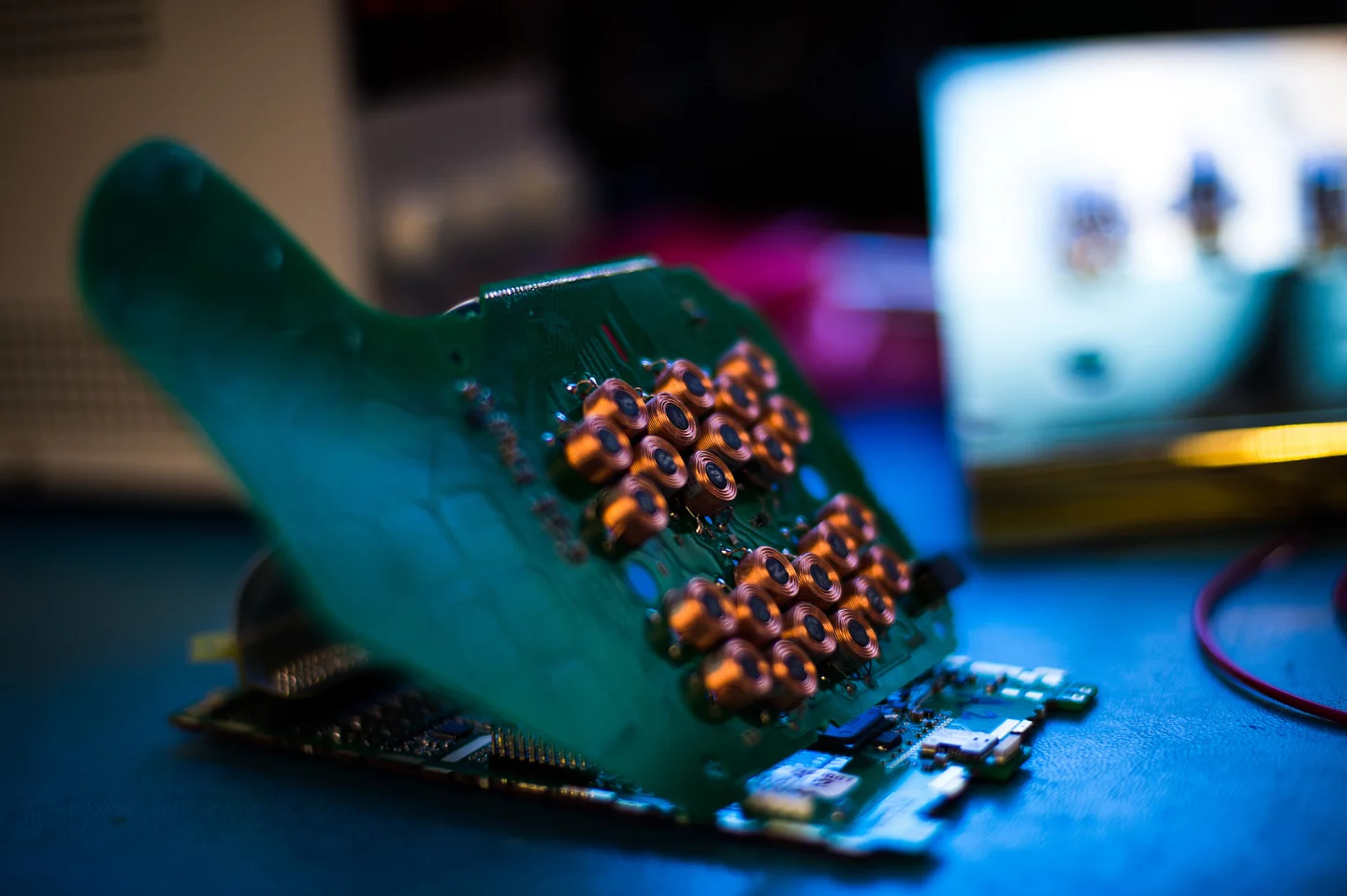 Angled view of the electromagnetic pickups