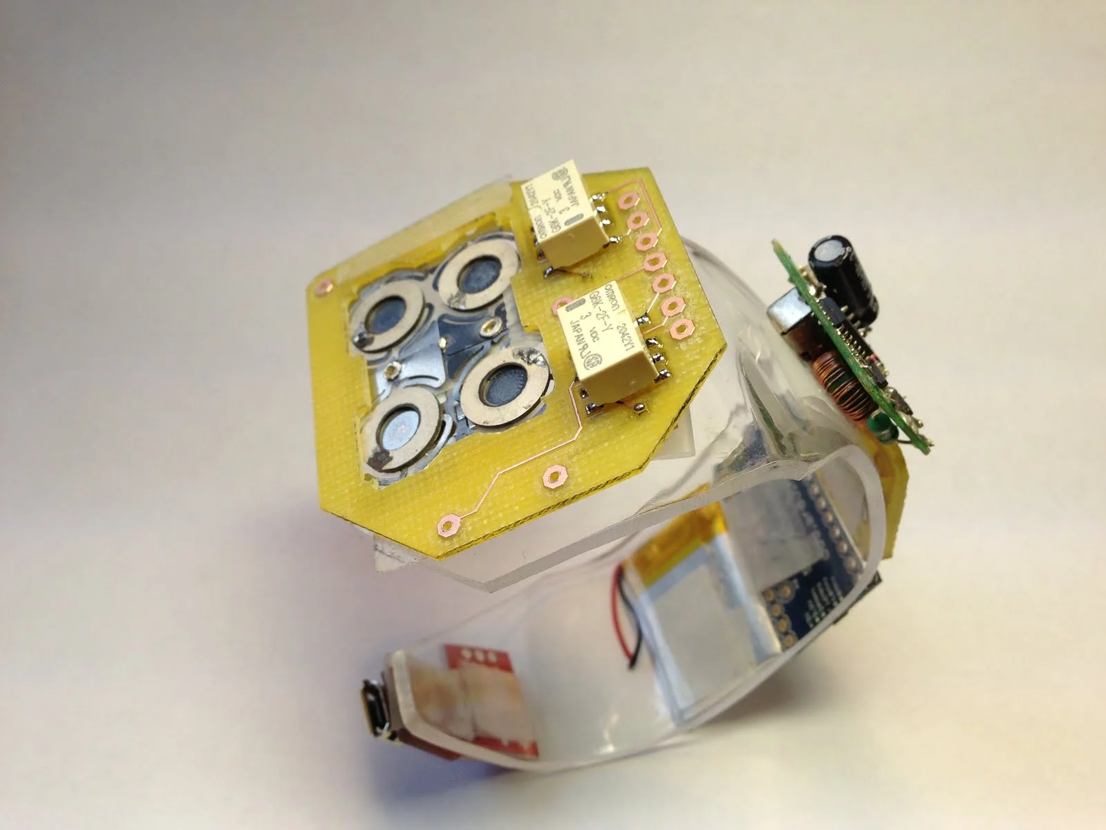 The electronic layout inside Scent Rhythm (Photo: Aisen Caro Chacin)