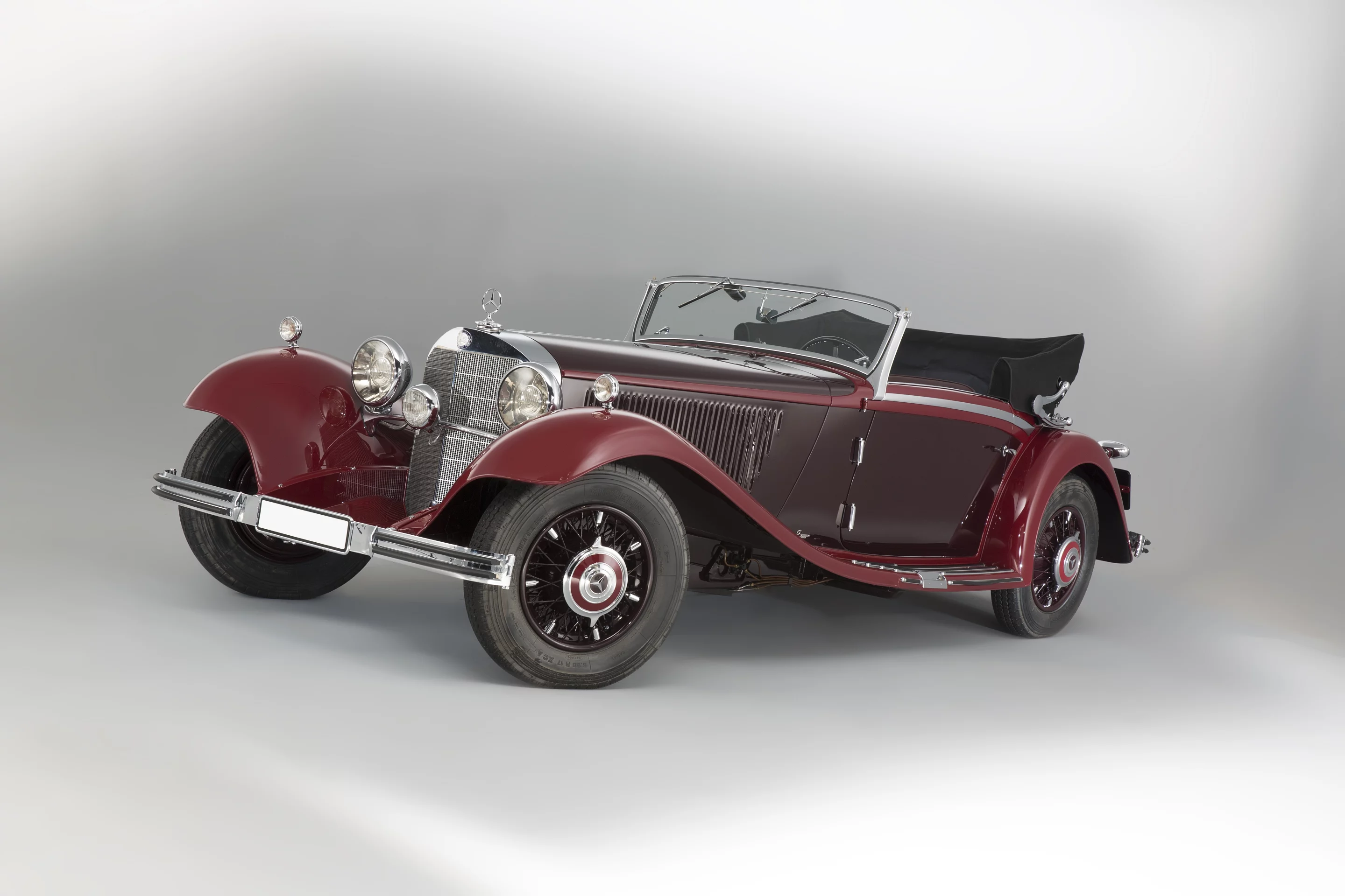 1938 Mercedes Benz 380 K Cabriolet A – EUR€1,400,000 (US$1,584,688)