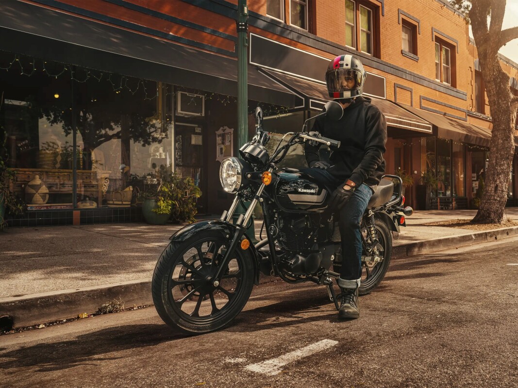 13 HP Kawasaki single might soon become America's cheapest retro moto