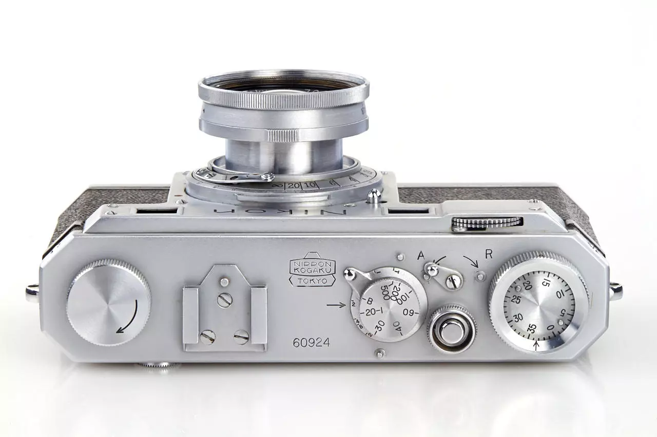 The Nikon One rangefinder was inspired by German cameras of the day and used a 24 x 32 mm frame size