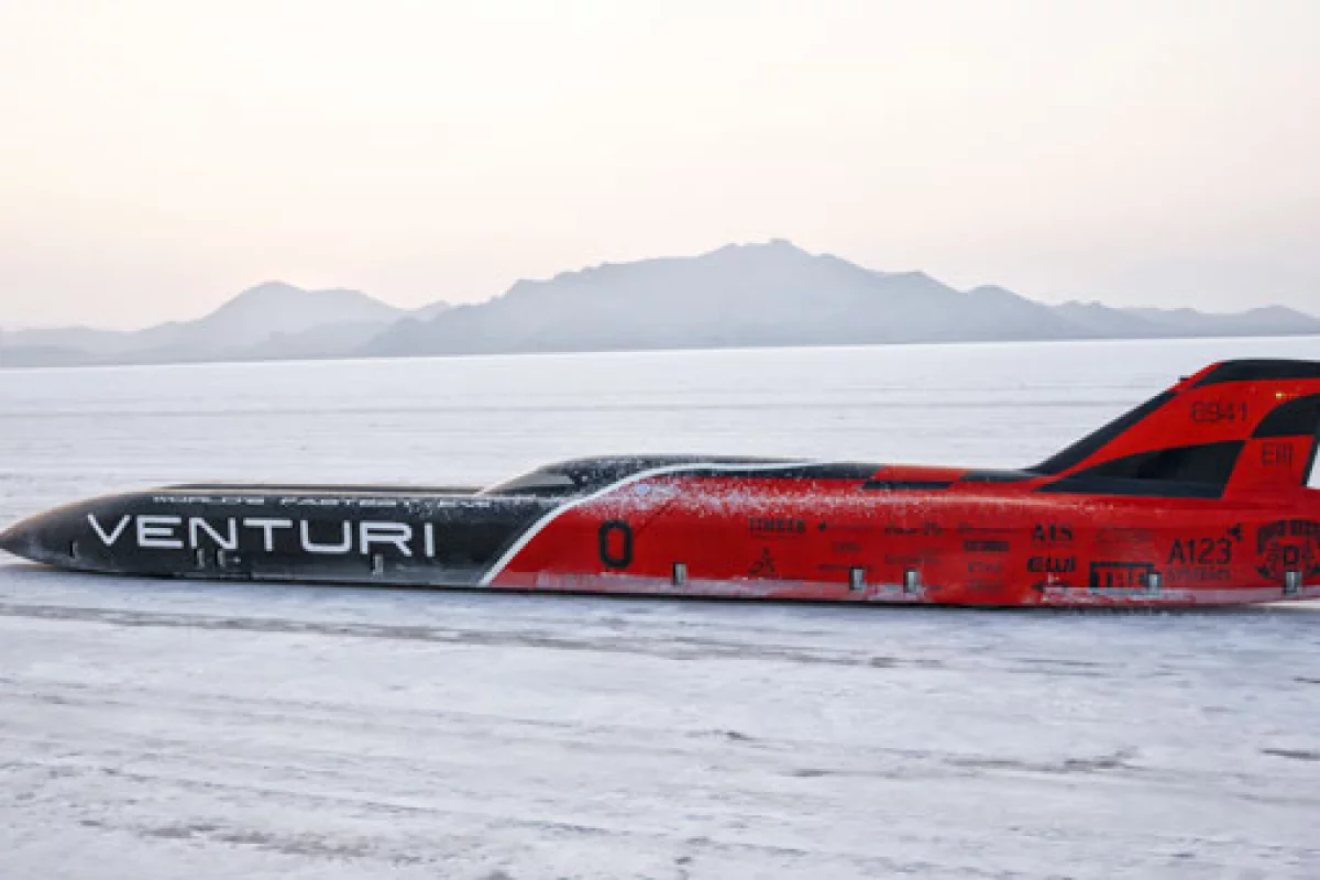 The VBB-3 braved rough conditions to set a claimed record of 240 mph
