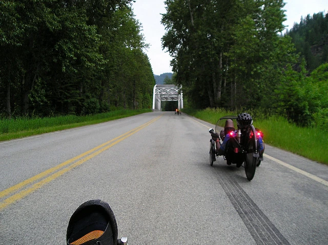 Jim Artis on the road, riding Silk