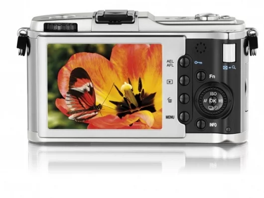The Olympus E-P1 features a 3in. (7.6cm) LCD with Live View and Live Control