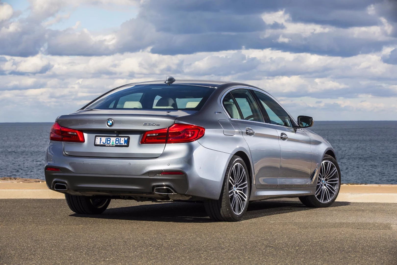 The M Performance package removes blue highlights from the 530e iPerformance exterior