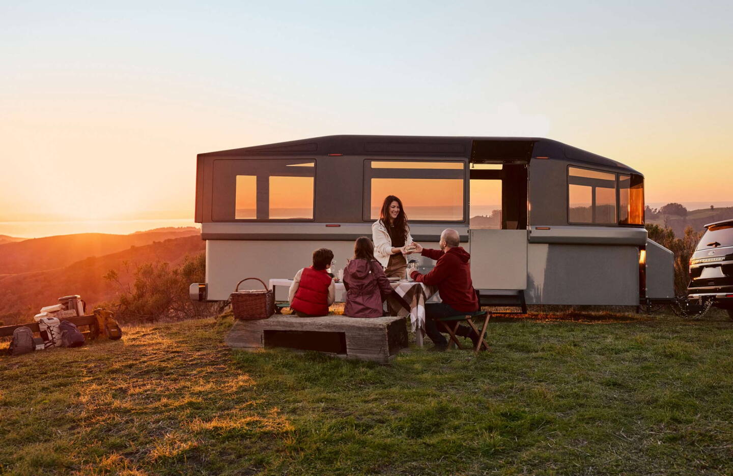 The Lightship L1 debuts as a family trailer with configurations for 4-6 people.