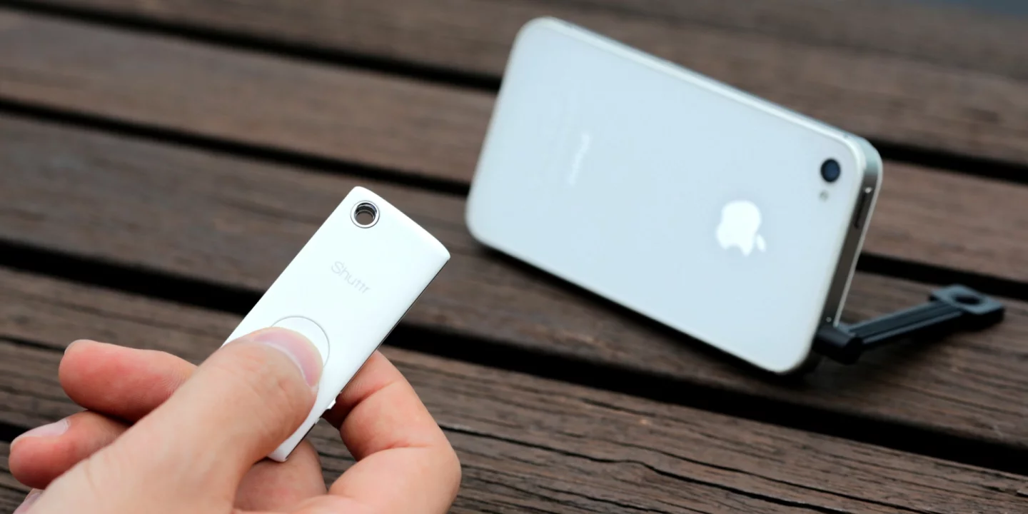 Muku's Shuttr is a wireless Bluetooth remote for iOS and many Android phones