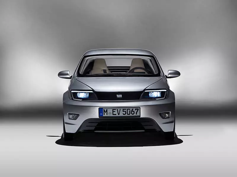 It has a coefficient of drag of 0.24 and frontal area of 1.69 square meters (18.19 sq ft)