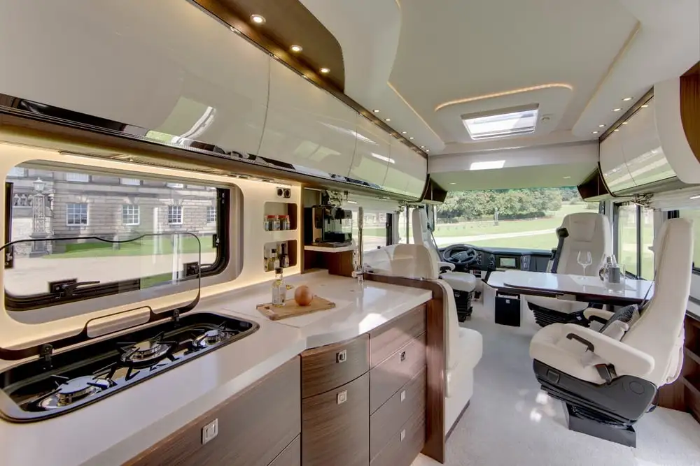 The Morelo Empire Liner includes a three-burner stove
