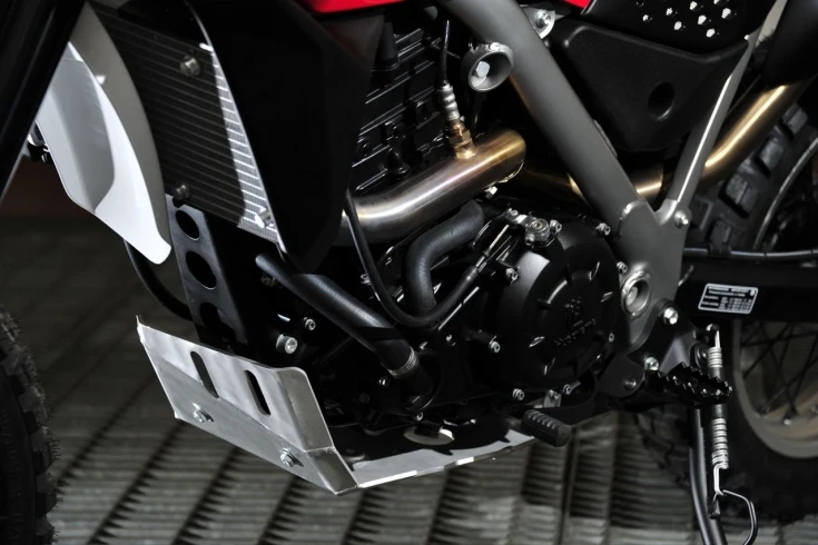 Husqvarna's Concept Baja is powered by a 650cc single-cylinder, liquid-cooled, four-stroke engine