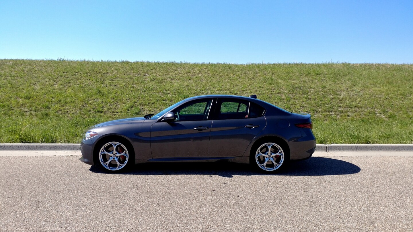 Most 2019 Giulia drivers should expect to sprint to 60 mph (96 km/h) in about 6 seconds. Practice can put that closer to 5.5 seconds and Alfa Romeo promises 5.1-second 0-60 sprints