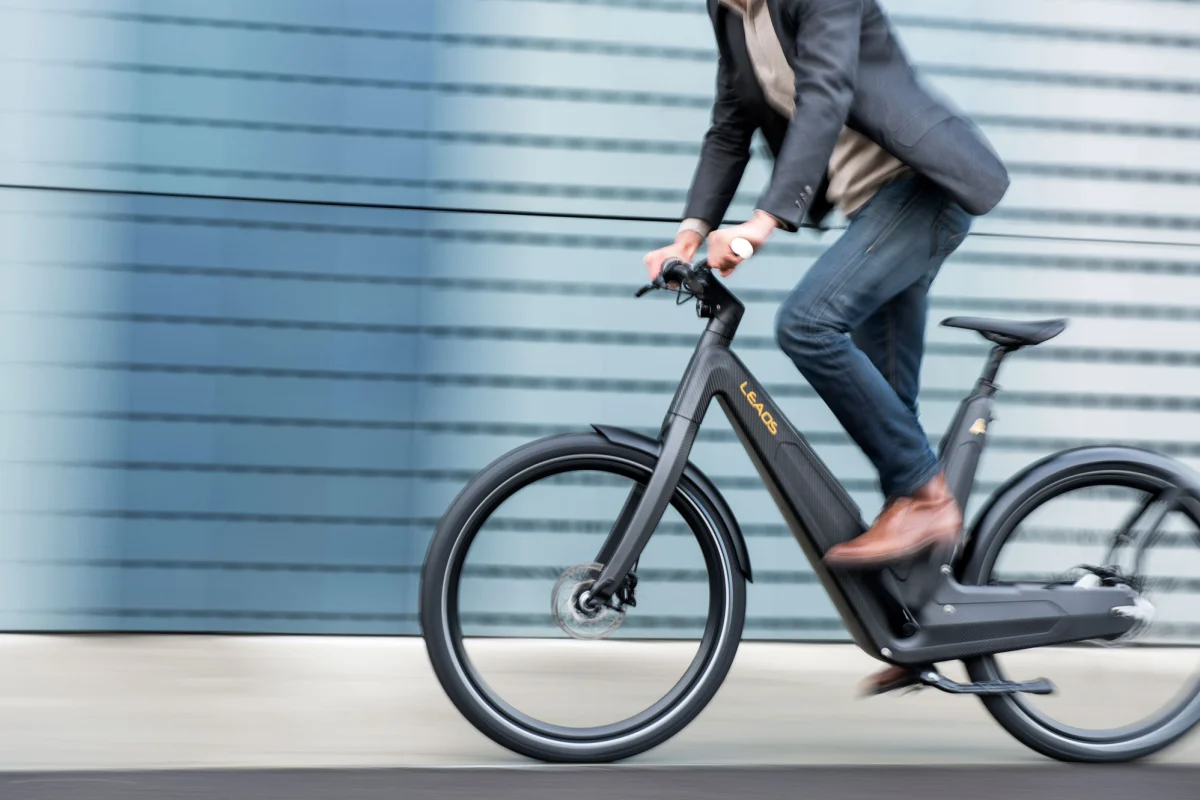 Armin Oberhollenzer's Leaos 2.0 Carbon City Design e-bike