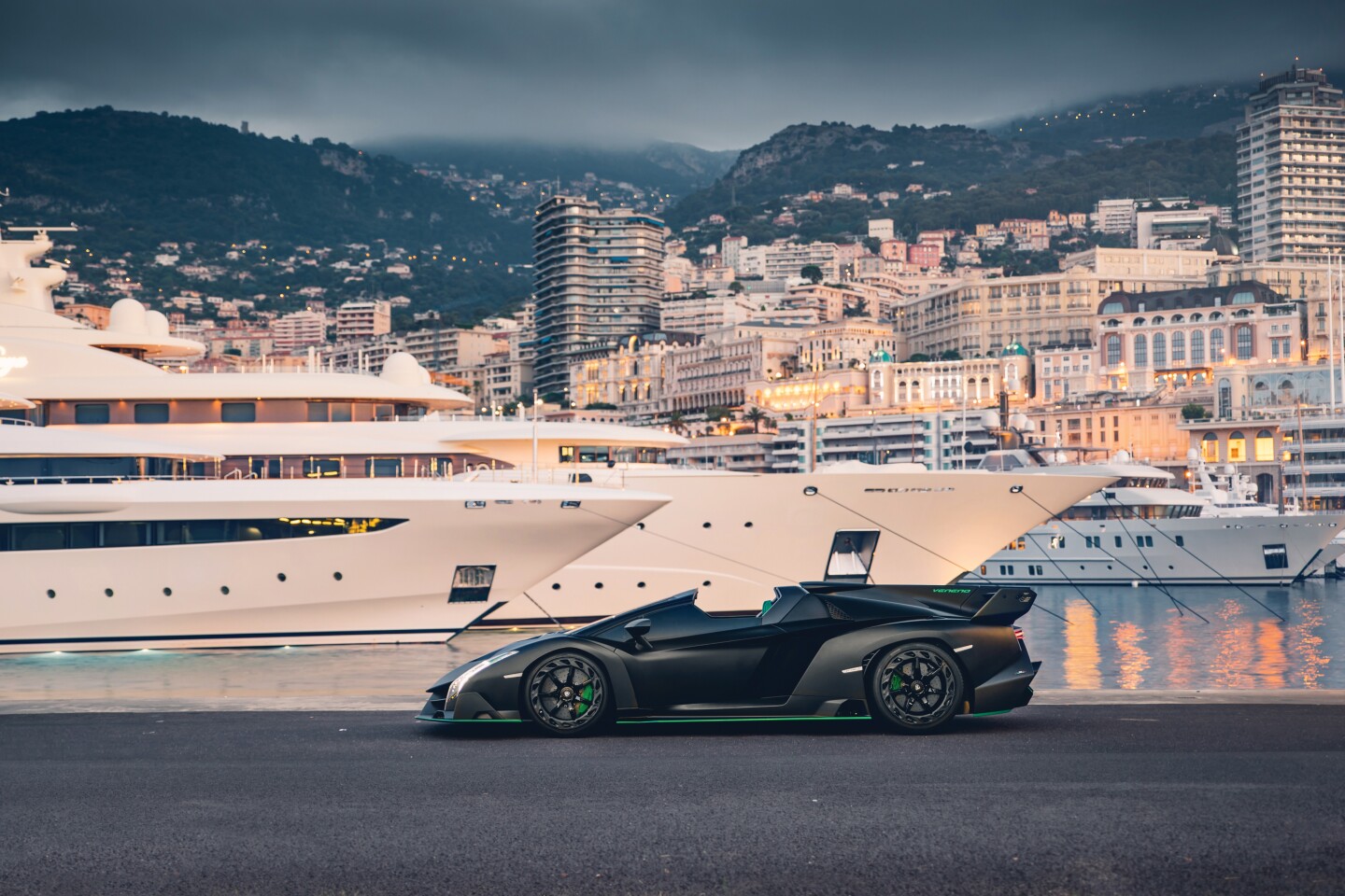 2015 Lamborghini Veneno Roadster