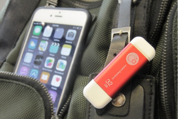 The aptly named iKlips comes with a clip for easier carrying