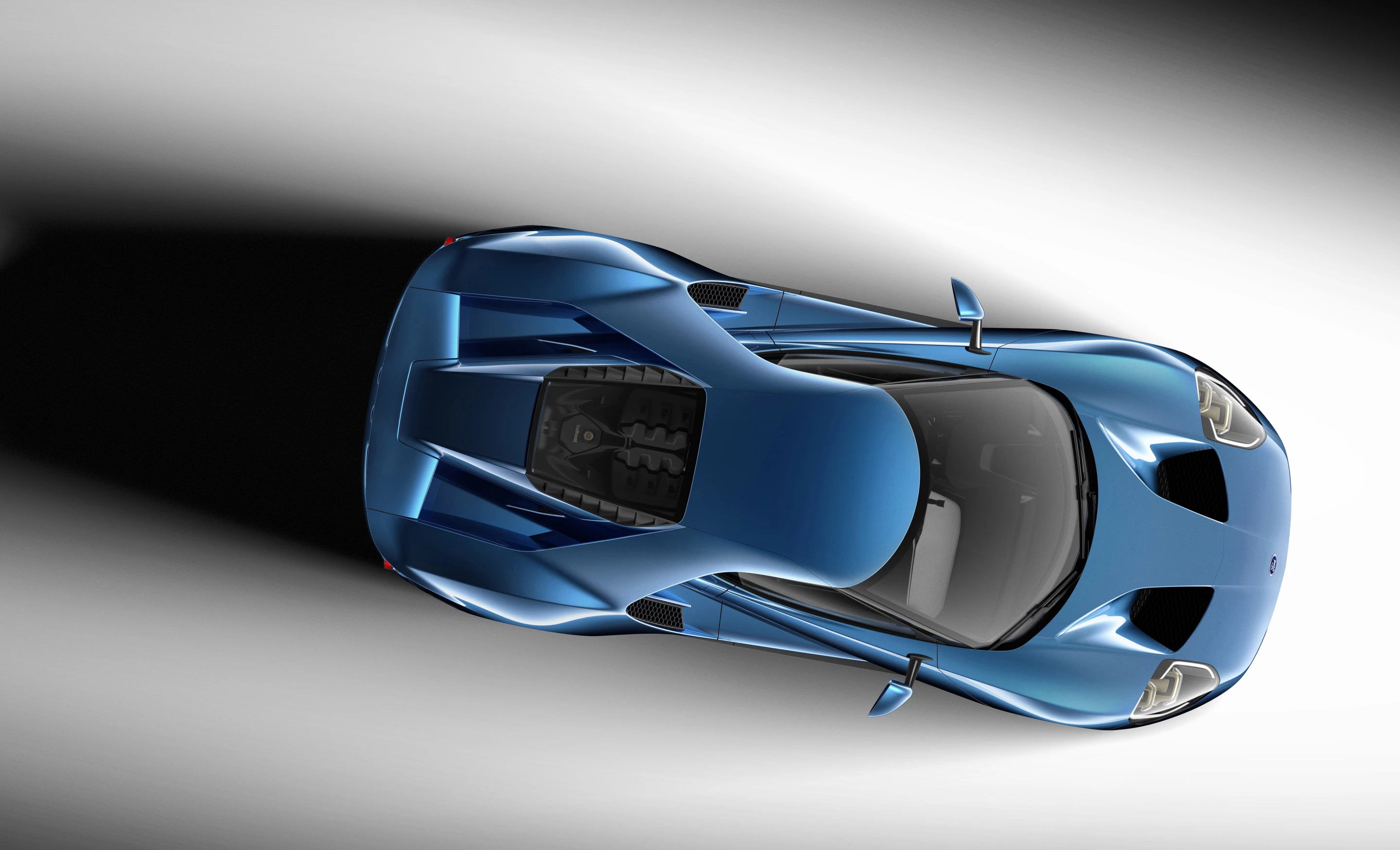 From its optimum tear-drop shape to its aircraft-inspired fuselage and visibility-enhancing curved windshield, every slope and shape is designed to minimise drag and optimise downforce.