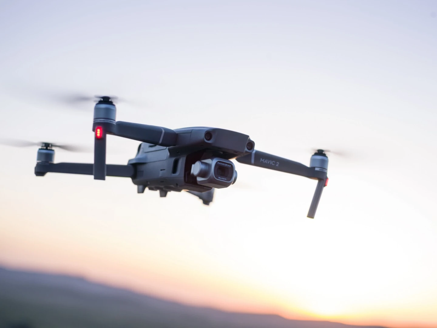 The F2.8 - F11 adjustable aperture on the Mavic 2 Pro's camera gives greater control in various lighting conditions