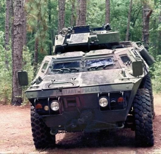 The ASV is equipped with the dependable firepower of the Cadillac Gage developed 40mm/.50 caliber upgunned weapon station, battle-proven by the U.S. Marines in the LAV-25. The turret’s protected feed chute provides the gunner with reload-under-armour capa