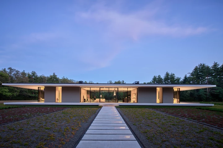 Casa Annunziata, by Specht Architects, came about when the owners of an ornate 18th century mansion decided to downsize their home to something more modern