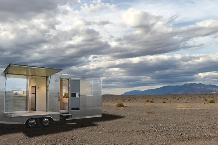 The Living Vehicle has the capacity to sleep six