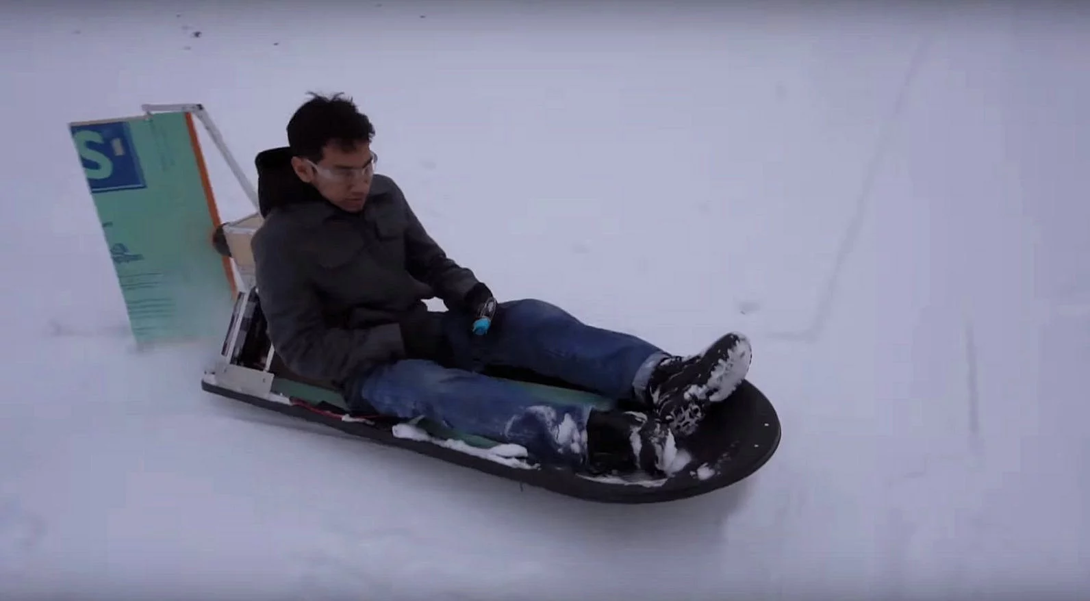 Peter Sripol slippin' and slidin' on his DIY electric air sled