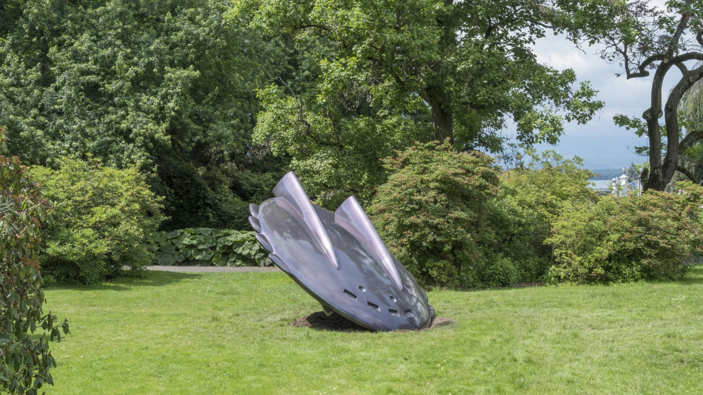 Swiss artist Sylvie Fleury’s Volvaria, a 2008 sculpture of fibreglass, resin and steel, painted with nail polish, weighing 450 kg, and measuring 80 x 350 x 350 cm. sold for $120,216 at Piguet on September 23, 2020