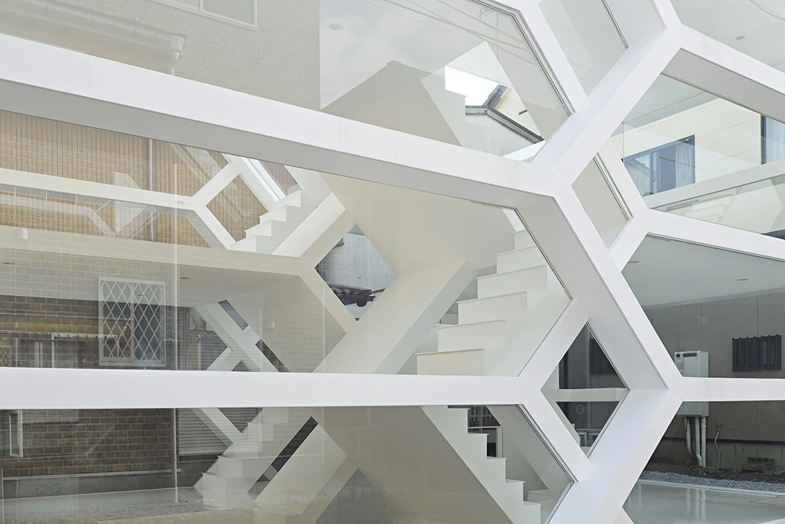 The facade is made up entirely of see-through glass (Photo: Koichi Torimura)