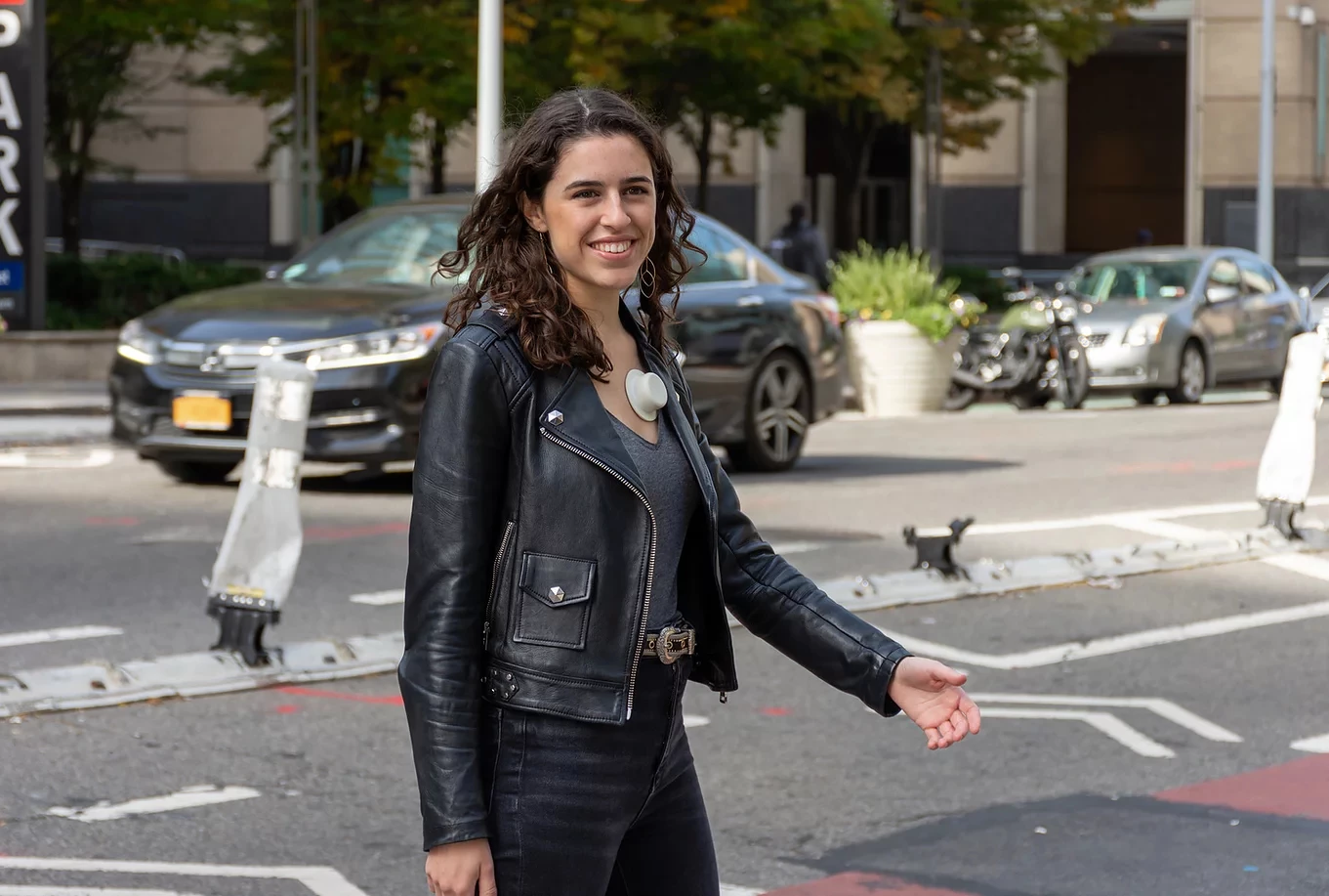 Afflo is a fascinating, and well considered, wearable health device for asthmatics designed to both measure environmental information and track an individual’s respiratory symptoms